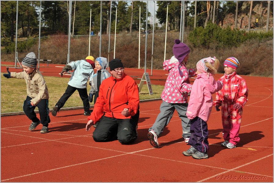 2012-04-01_ULKOKAUDEN_AVAJAISET (26).JPG