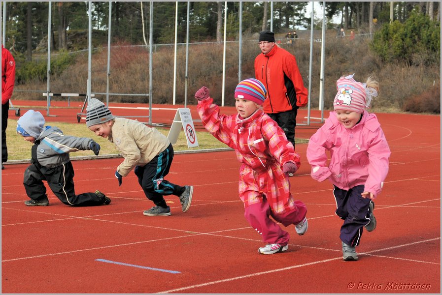 2012-04-01_ULKOKAUDEN_AVAJAISET (57).JPG