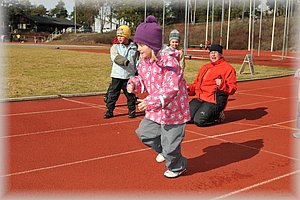 2012-04-01_ULKOKAUDEN_AVAJAISET (31).JPG