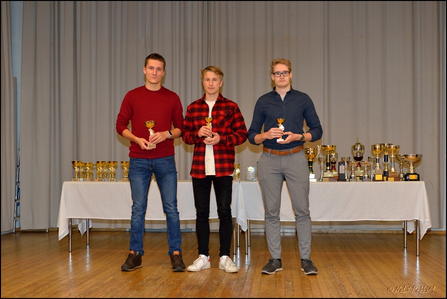 2019-15-17_Ulkokauden_paattajaiset_ (53).jpg