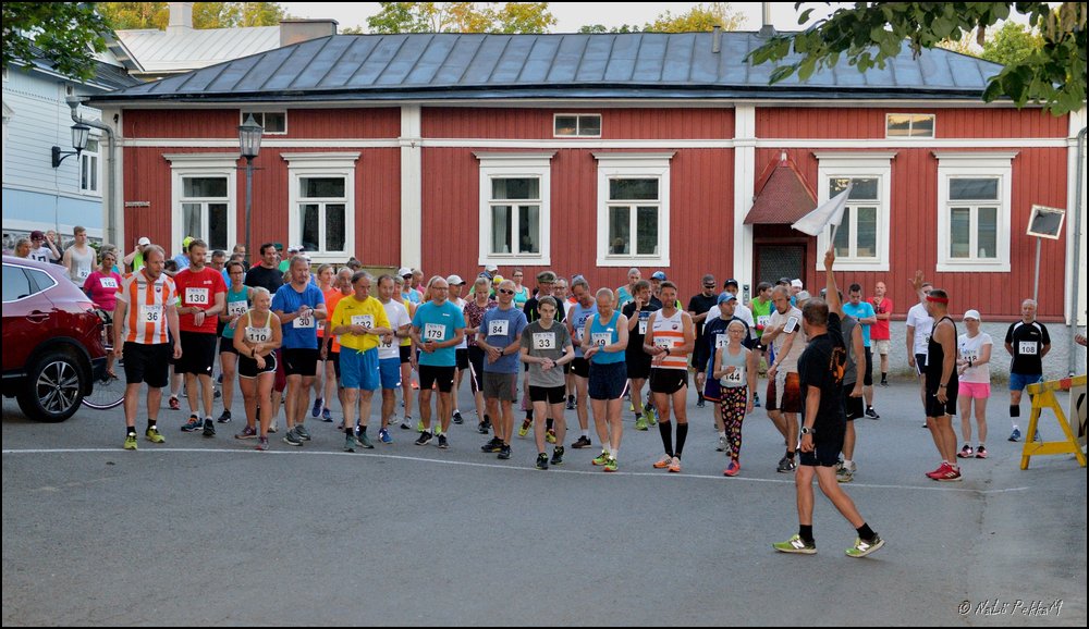 2019-07-27_Unikeon_aamuholkka (33).jpg