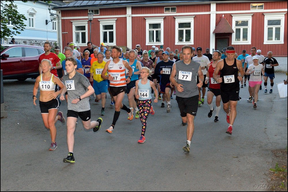 2019-07-27_Unikeon_aamuholkka (38).jpg