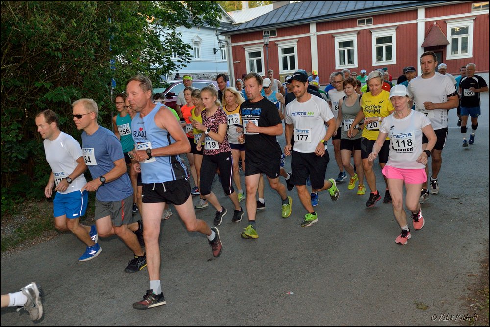 2019-07-27_Unikeon_aamuholkka (43).jpg
