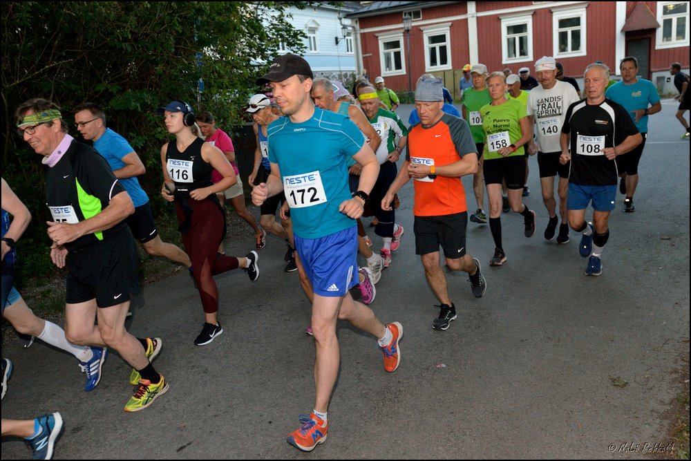 2019-07-27_Unikeon_aamuholkka (46).jpg