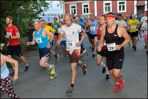 2019-07-27_Unikeon_aamuholkka (41).jpg