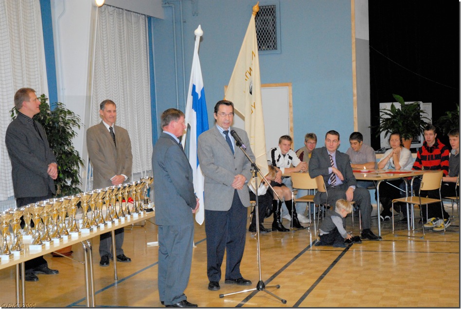 LOYLYN_85v_JUHLAT_2006_14.JPG