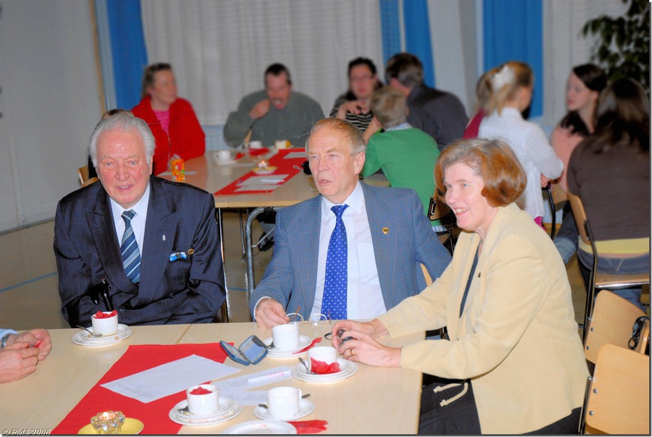 LOYLYN_85v_JUHLAT_2006_18.JPG