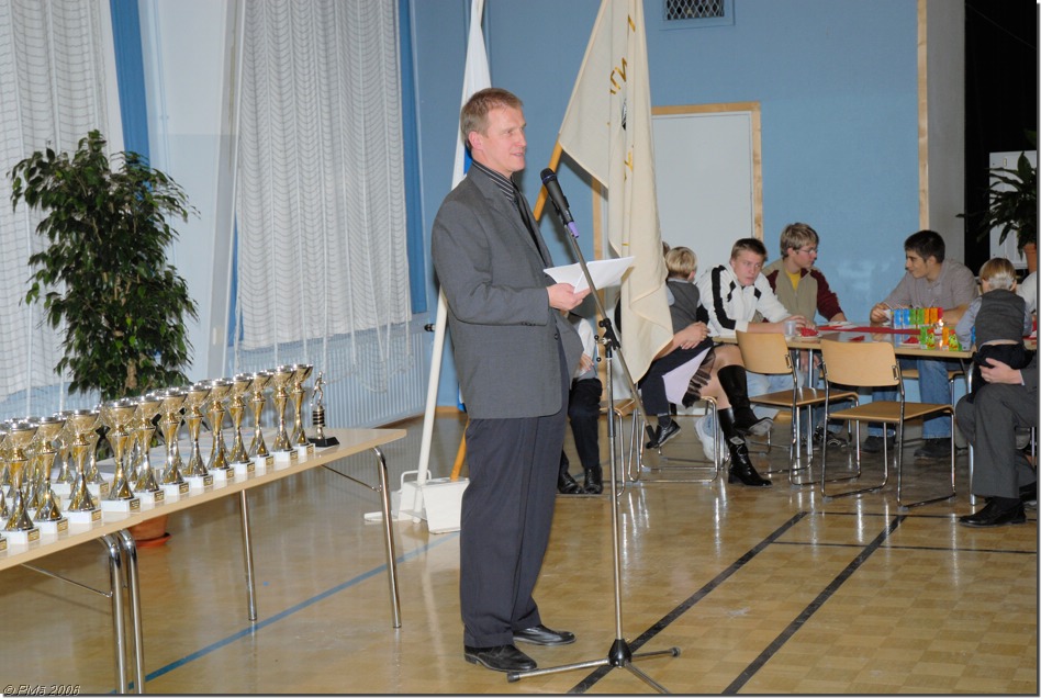 LOYLYN_85v_JUHLAT_2006_21.JPG