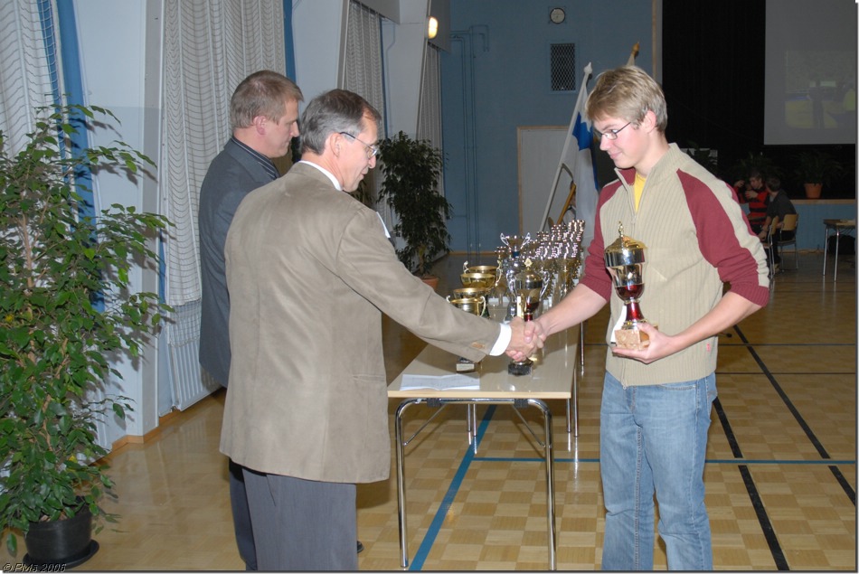 LOYLYN_85v_JUHLAT_2006_24.JPG