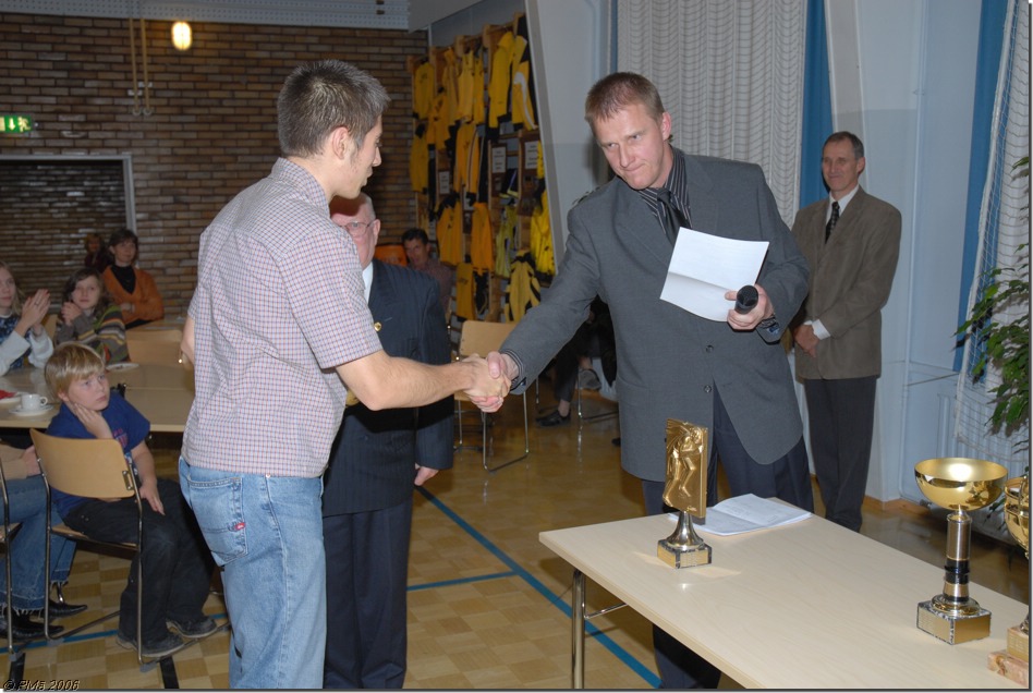 LOYLYN_85v_JUHLAT_2006_28.JPG
