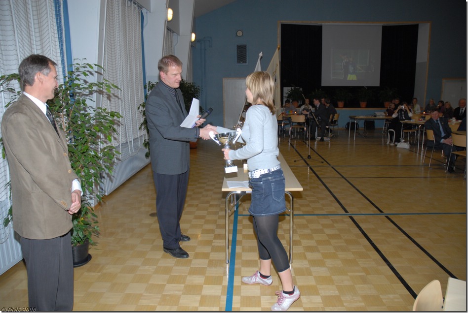 LOYLYN_85v_JUHLAT_2006_31.JPG