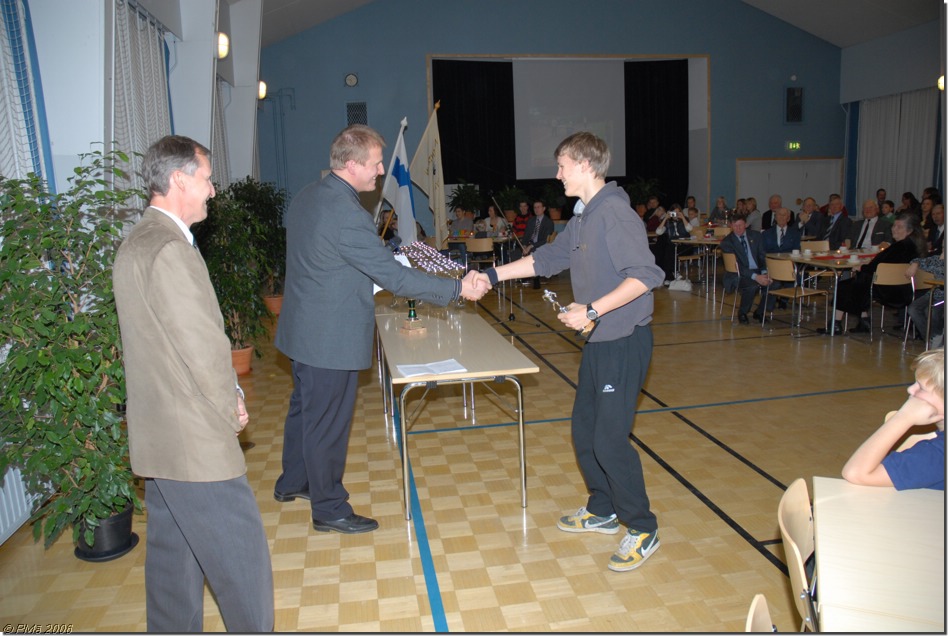 LOYLYN_85v_JUHLAT_2006_37.JPG