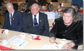 LOYLYN_85v_JUHLAT_2006_16.JPG